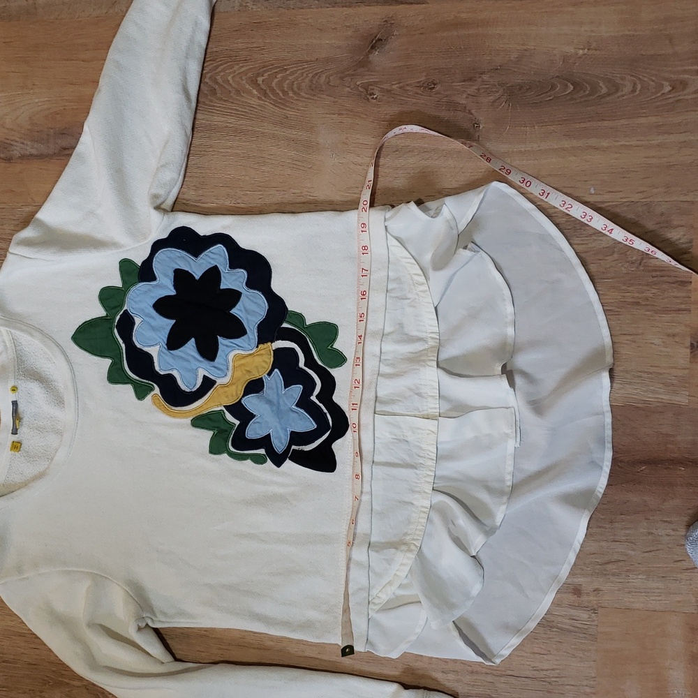Vintage Anthropologie Little Yellow Button Sweatshirt, Size Small - Picture 7 of 14